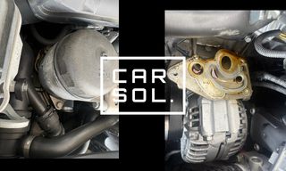 エンジンルーム内のオイルハウジング取り外し前後の状態（取付位置と取り外した状態が分かる比較写真）